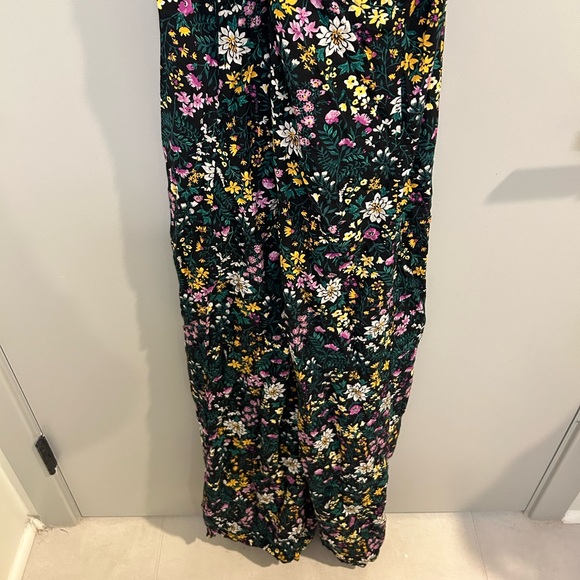 Old Navy Floral Cami Dress Criss Cross back Size Large Black Purple EUC U0812 - Picture 3 of 7